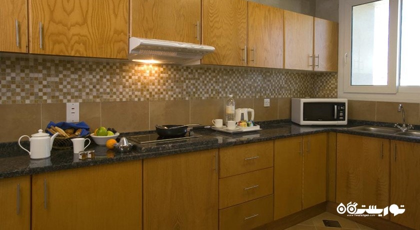 نمای آشپزخانه آپارتمان سه خوابه
