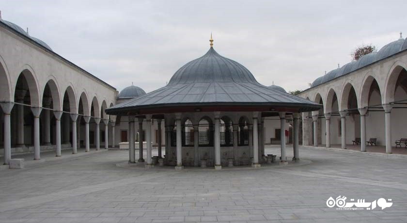  مسجد جامع میهری ماه سلطان (ادیرنکاپی) شهر ترکیه کشور استانبول