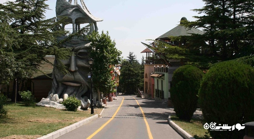 پارک تفریحی متاتسمیندا -  شهر تفلیس