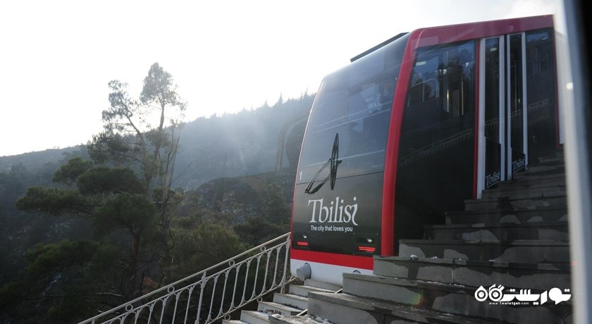 سرگرمی قطار کابلی تفلیس شهر گرجستان کشور تفلیس