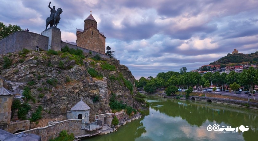  بنای یادبود پادشاه واختانگ گرگاسالی شهر گرجستان کشور تفلیس