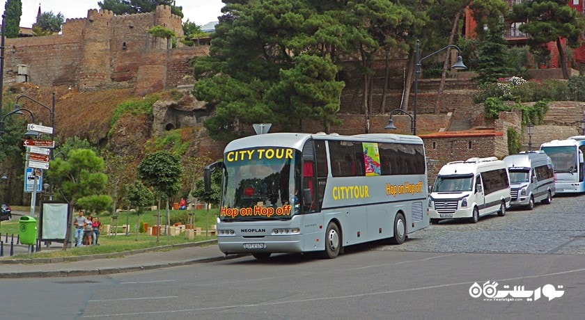 سرگرمی اتوبوس های تفلیس هوپ آن هوپ آف شهر گرجستان کشور تفلیس