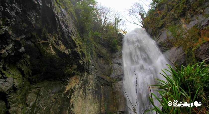  آبشار ماخونتستی شهر گرجستان کشور باتومی