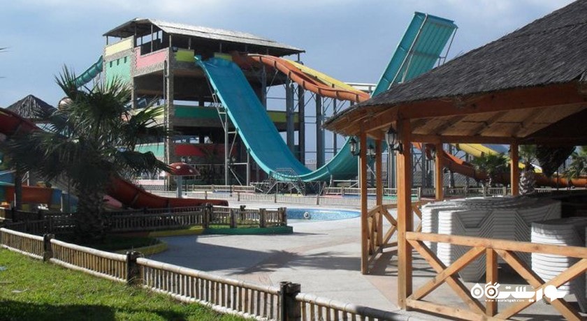 سرگرمی پارک آبی آکوآ (آکوا پارک) شهر گرجستان کشور باتومی