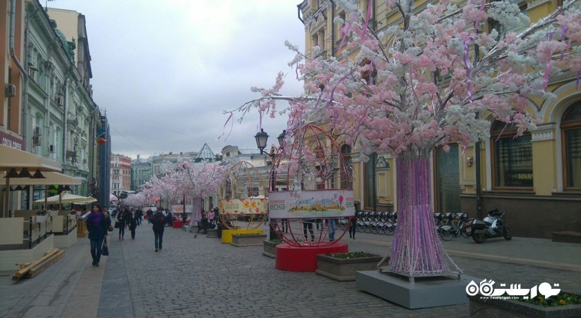  خیابان کوزنتسکی موست شهر روسیه کشور مسکو