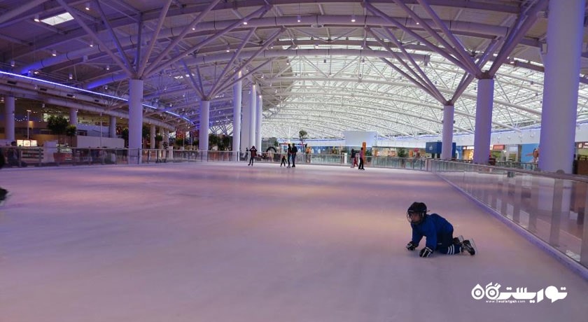 مرکز خرید مرکز خرید آویا پارک شهر روسیه کشور مسکو