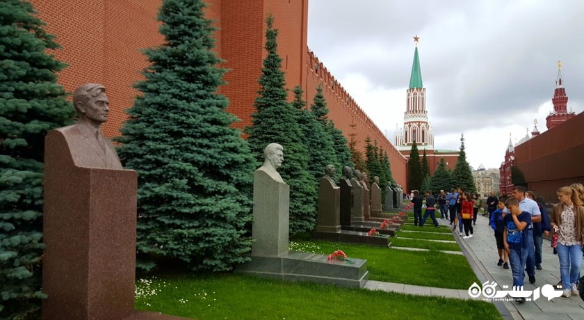  دیوار ها و برج های کرملین شهر روسیه کشور مسکو