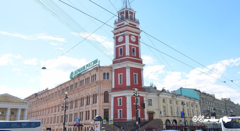 مرکز خرید مرکز خرید بولشویی گوستینی دور شهر روسیه کشور سن پترزبورگ