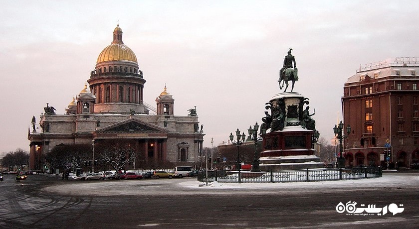  میدان سنت ایزاک (اسحاق مقدس) شهر روسیه کشور سن پترزبورگ