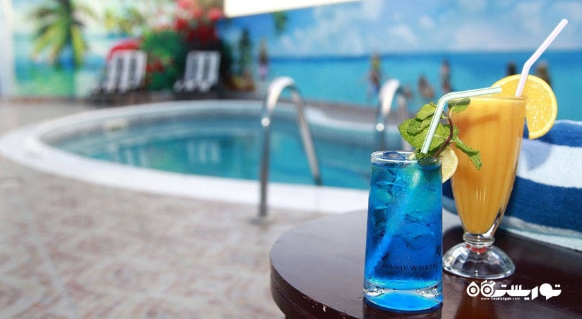 بار کنار استخر هتل ارکید