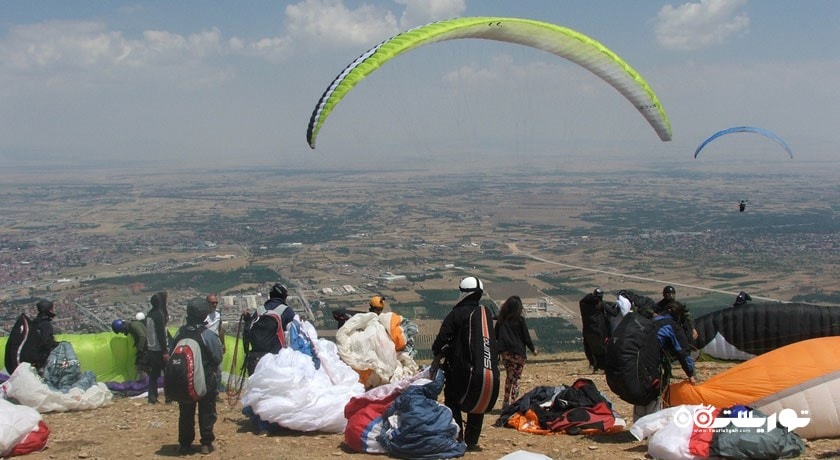 سرگرمی پاراگلایدر سواری قونیه شهر ترکیه کشور قونیه