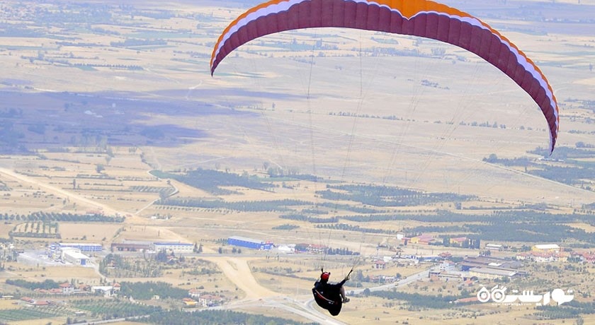 سرگرمی پاراگلایدر سواری قونیه شهر ترکیه کشور قونیه