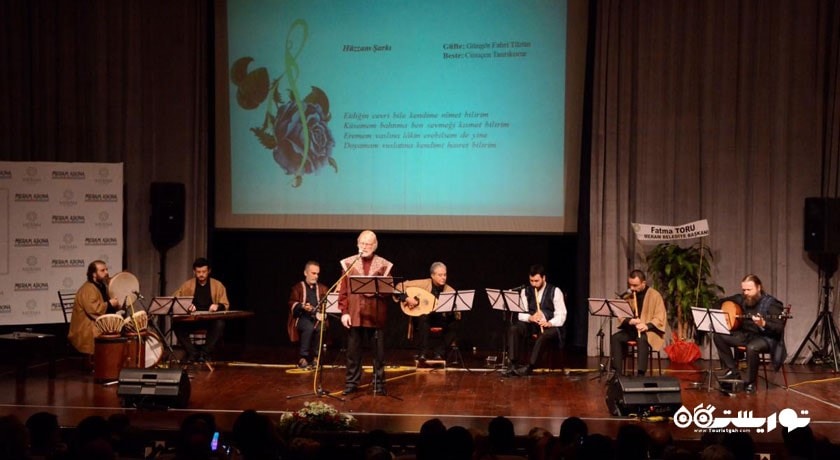 سرگرمی کنسرت نی در قونیه شهر ترکیه کشور قونیه