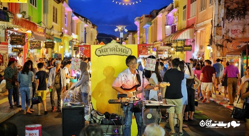 مرکز خرید بازار واکینگ استریت پوکت شهر تایلند کشور پوکت