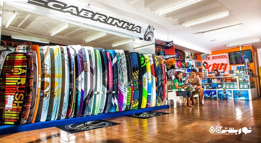 سرگرمی موج سواری با کایت سرفینگ شهر تایلند کشور پوکت