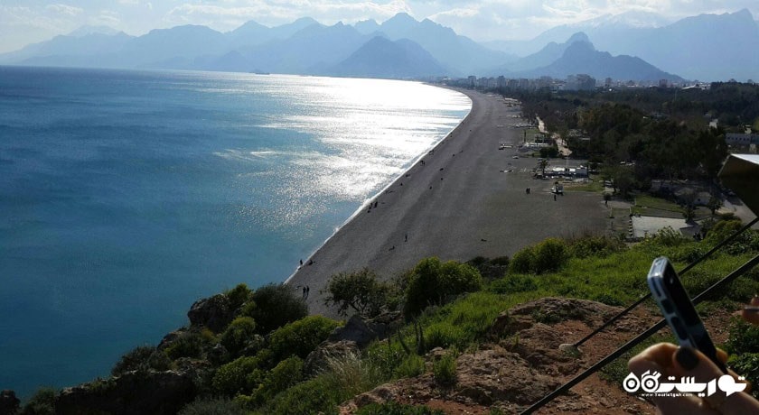 سرگرمی ساحل کونیالتی شهر ترکیه کشور آنتالیا