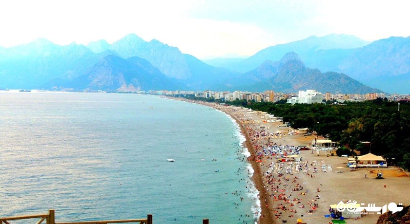 سرگرمی ساحل کونیالتی شهر ترکیه کشور آنتالیا