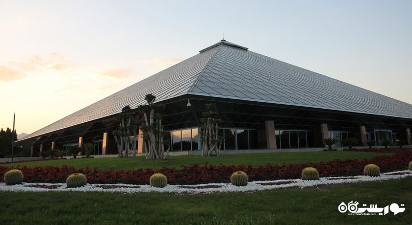  جام پیرامیت - حرم شیشه ای شهر ترکیه کشور آنتالیا