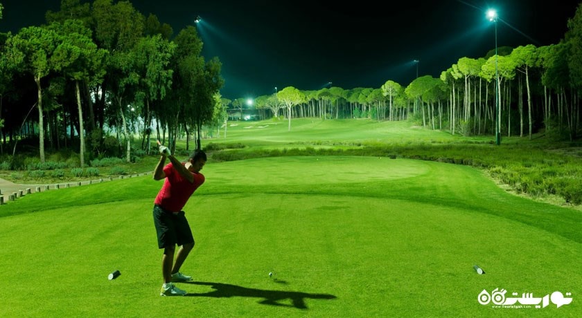 سرگرمی گلف در آنتالیا شهر ترکیه کشور آنتالیا