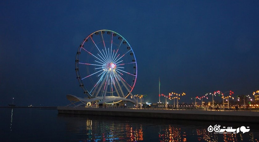 سرگرمی چرخ و فلک باکو شهر آذربایجان کشور باکو
