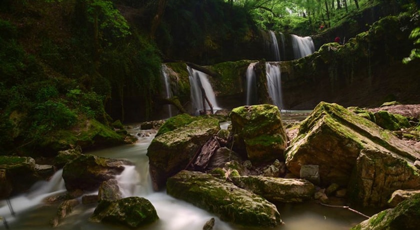  هفت آبشار (آبشار تیرکن) شهرستان مازندران استان بابل