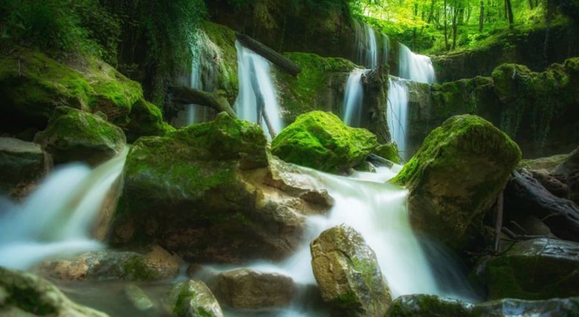  هفت آبشار (آبشار تیرکن) شهرستان مازندران استان بابل