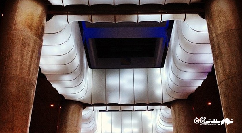 مرکز خرید مجتمع تجاری و تفریحی آزور شهر آذربایجان کشور باکو