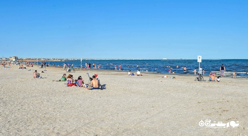 سرگرمی سواحل و مناظر دریایی شهر آذربایجان کشور باکو