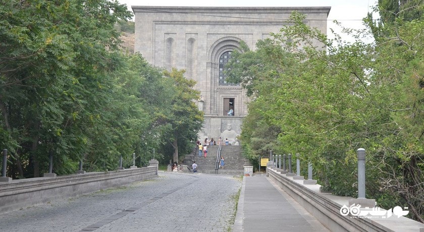  موزه مانتاداران (موزه نسخه های خطی باستانی) شهر ارمنستان کشور ایروان
