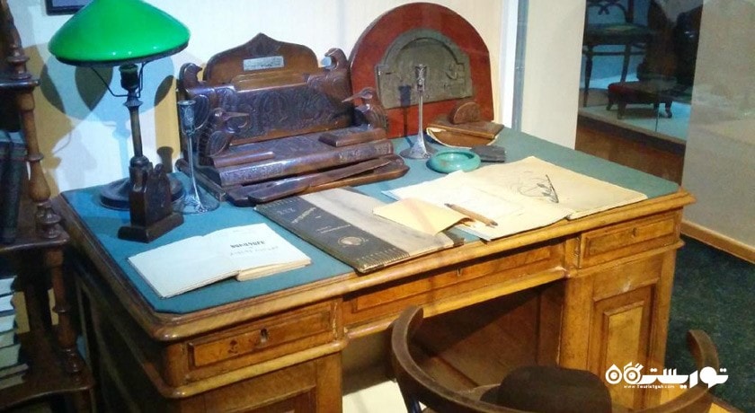  موزه هنر و ادبیات چارنتس شهر ارمنستان کشور ایروان