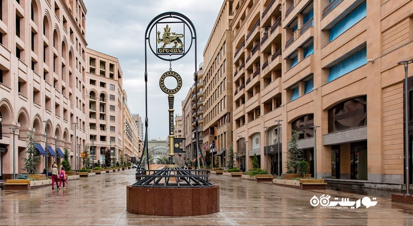 مرکز خرید تشیر استریت شاپینگ گالری شهر ارمنستان کشور ایروان