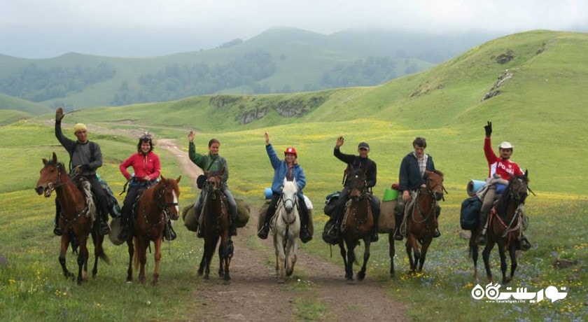 سرگرمی سوار کاری در ایروان شهر ارمنستان کشور ایروان