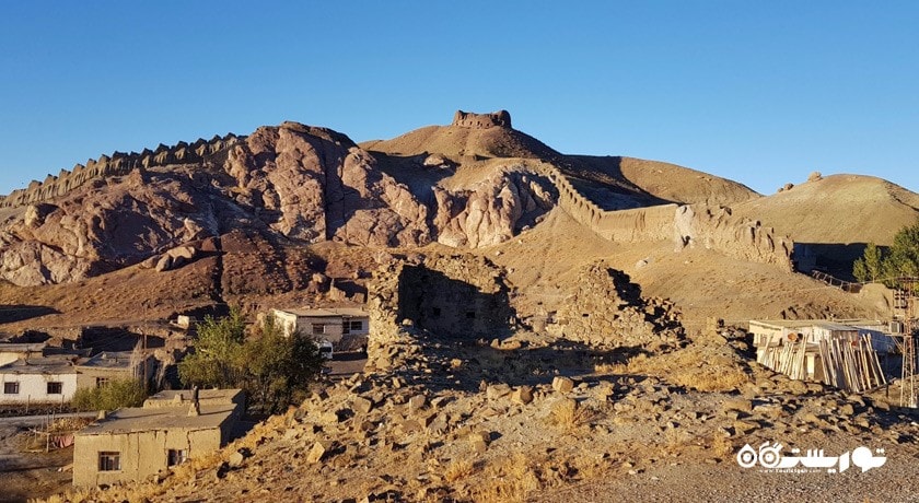  قلعه هوشاپ شهر ترکیه کشور وان