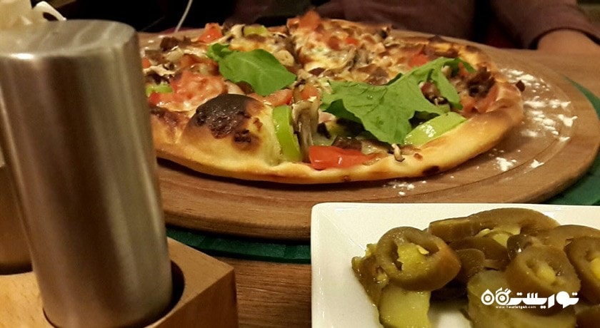 رستوران کافه زوکا شهر وان 