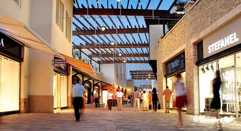 مرکز خرید مرکز خرید فروم برنوا شهر ترکیه کشور ازمیر