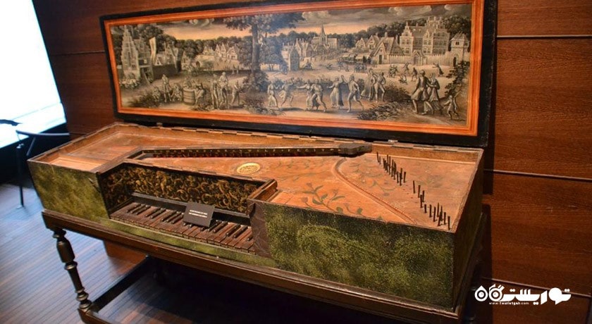  موزه موسیقی و کتابخانه صدای موزیک سو شهر ترکیه کشور ازمیر