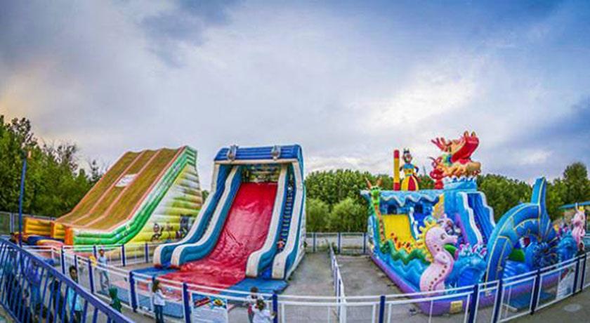  شهربازی ناژوان شهر اصفهان استان اصفهان