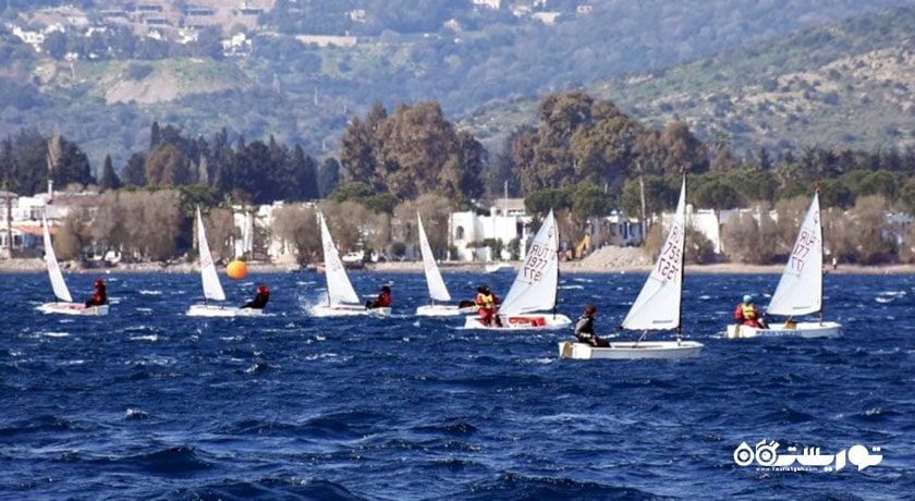 سرگرمی بادسواری در بدروم شهر ترکیه کشور بدروم