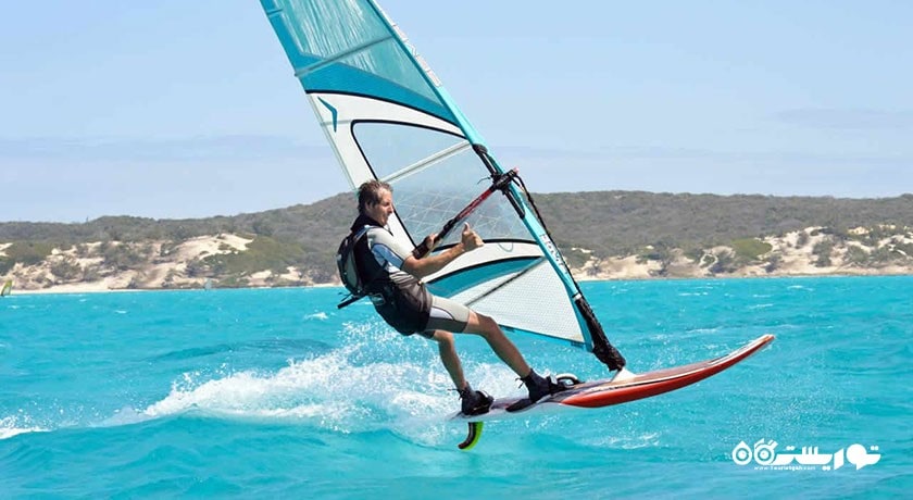 سرگرمی بادسواری در بدروم شهر ترکیه کشور بدروم