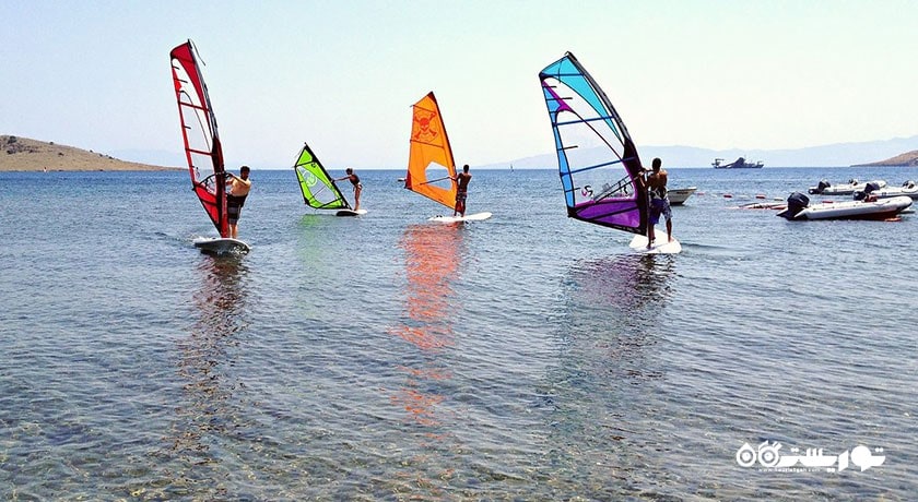 سرگرمی بادسواری در بدروم شهر ترکیه کشور بدروم
