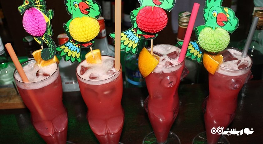 رستوران رستوران و بار ومبلی شهر مارماریس 