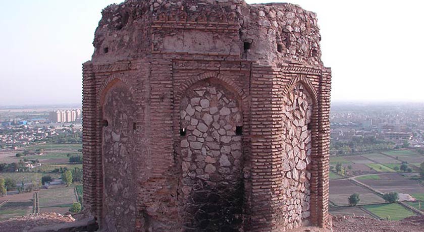  گنبد امیر اینانج و برج نقاره خانه شهرستان تهران استان تهران