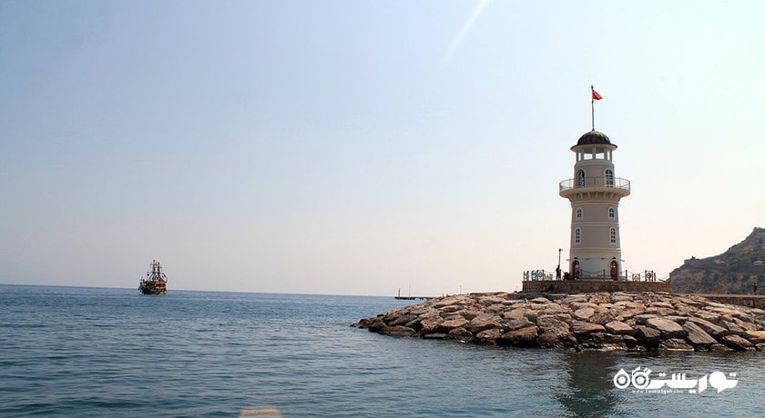 سرگرمی سفر با کشتی دزدان دریایی شهر ترکیه کشور آلانیا