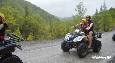 سرگرمی سواری با خودروی همه جا رو یا ATV در کوه های تاروس  شهر ترکیه کشور آلانیا