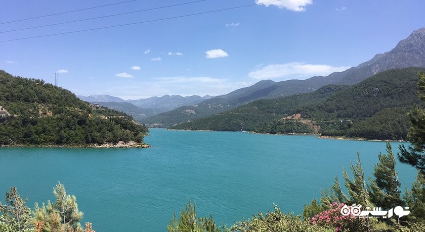 سرگرمی تفریح کنار رودخانه دیم شهر ترکیه کشور آلانیا