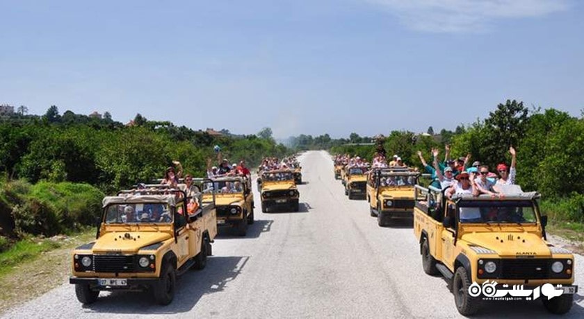 سرگرمی جیپ سافاری در آلانیا شهر ترکیه کشور آلانیا