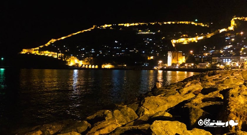  تفریحگاه و فانوس دریایی آلانیا  شهر ترکیه کشور آلانیا