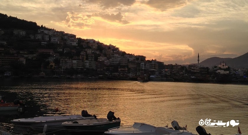  تفریحگاه و فانوس دریایی آلانیا  شهر ترکیه کشور آلانیا