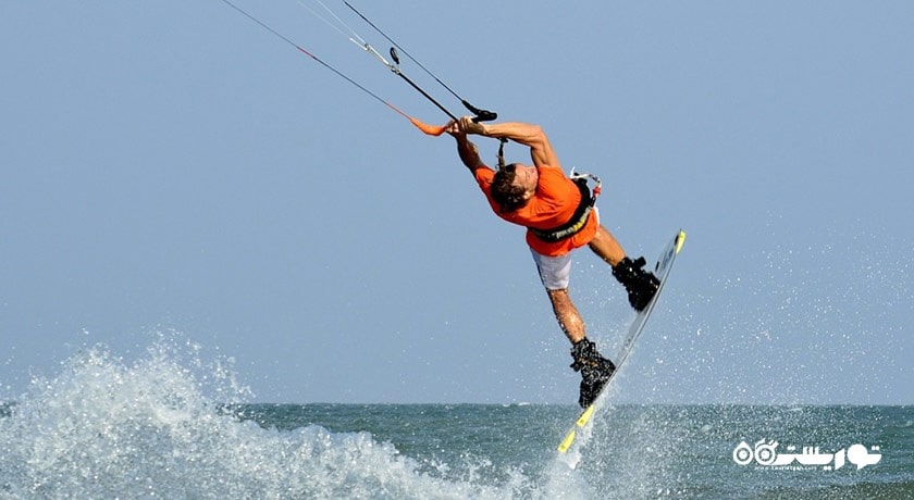 سرگرمی کایت سواری در پاتایا شهر تایلند کشور پاتایا
