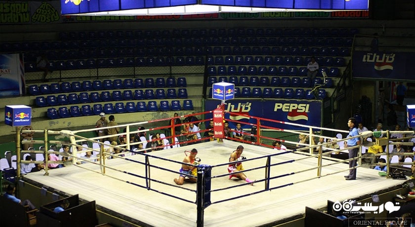 سرگرمی بوکس تایلندی در استادیوم راجادامنرن بانکوک شهر تایلند کشور بانکوک